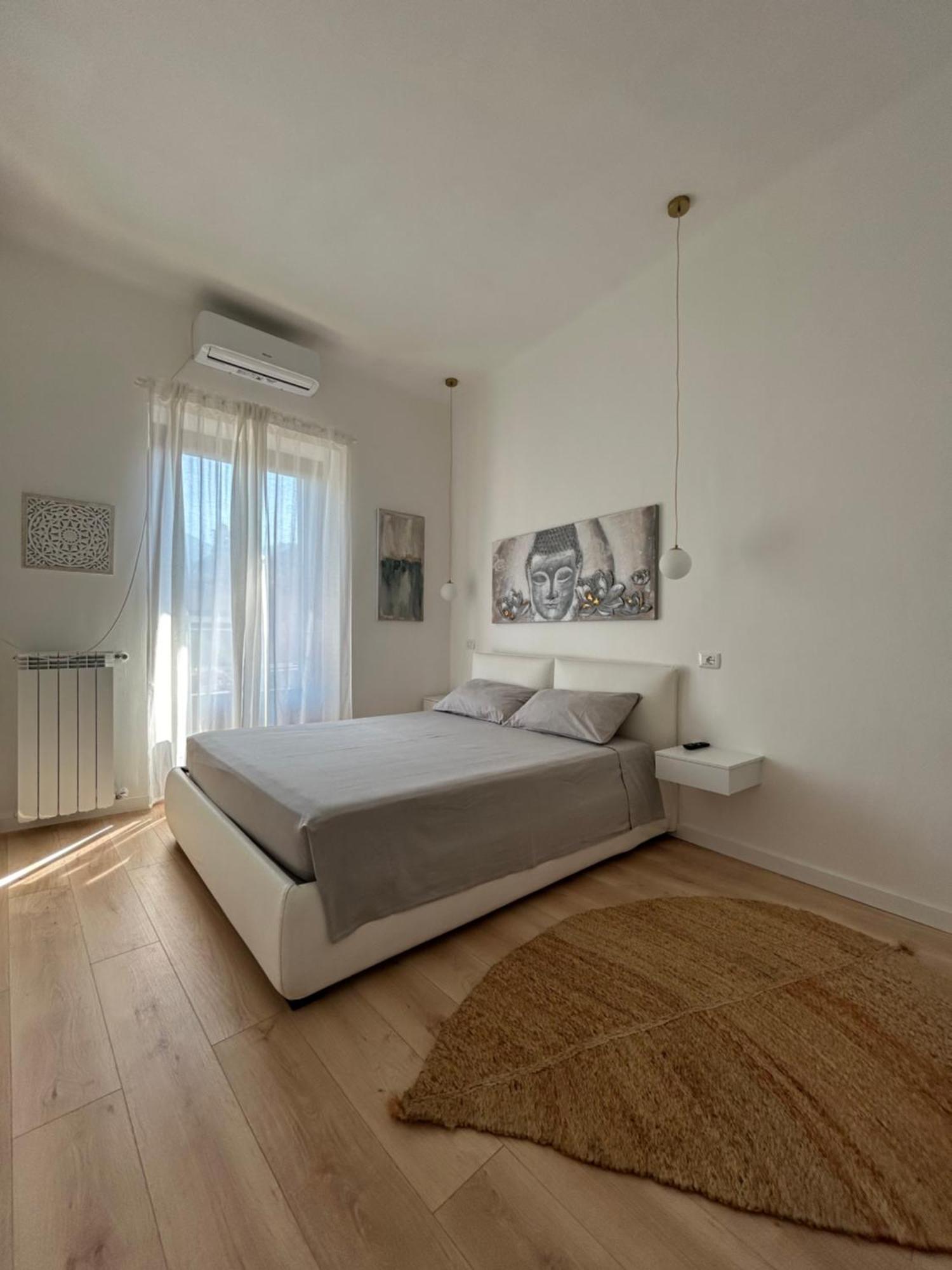 V&C Home Rental Specialist Appartamenti Fronte Lago Maggiore Germignaga Exterior photo